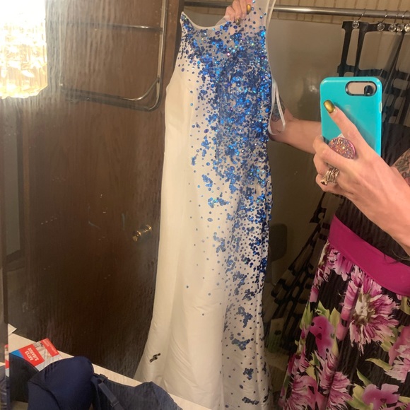 If everything m dress white sparkle blue size 6 - Picture 6 of 10